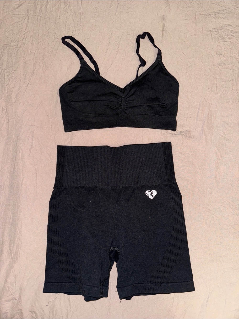 Women’s Best Black Seamless Sports Bra & High Waist Bike Shorts Set